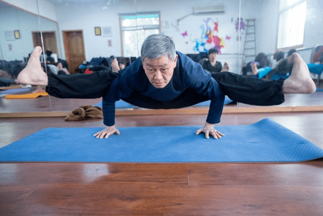 El yoga puede desarrollar fuerza