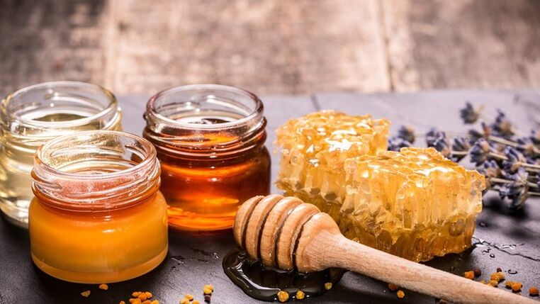 La miel es el remedio popular más eficaz. 